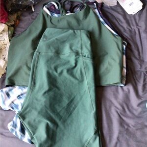 Old Navy Olive Green powersoft Active Leggings & long line Sports Bra Set